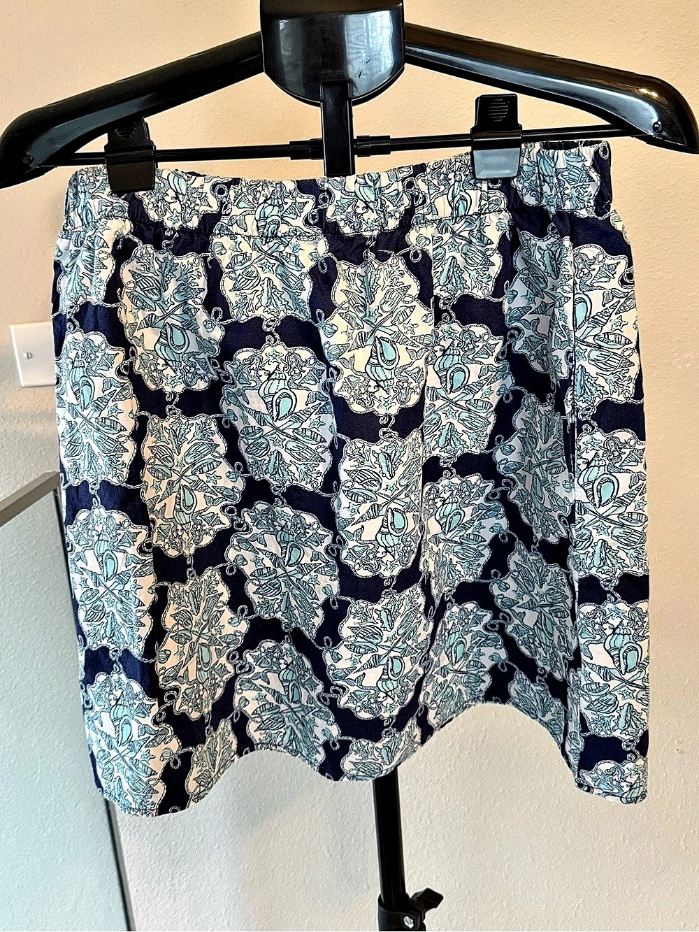 Lilly Pulitzer Floral Mini Skirt in Blue & Pink Size Large Like New
